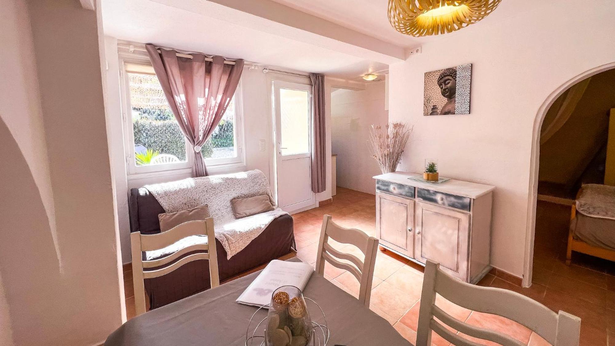 Reve D'Azur, Mazet En Bord De Mer, Parking, Piscine Partagee, Terrasse Bbq & Draps Inclus La Nartelle, 1 Salon, 1 Chambre, 1 Cuisine , 1 Sdb 圣马克西姆 外观 照片