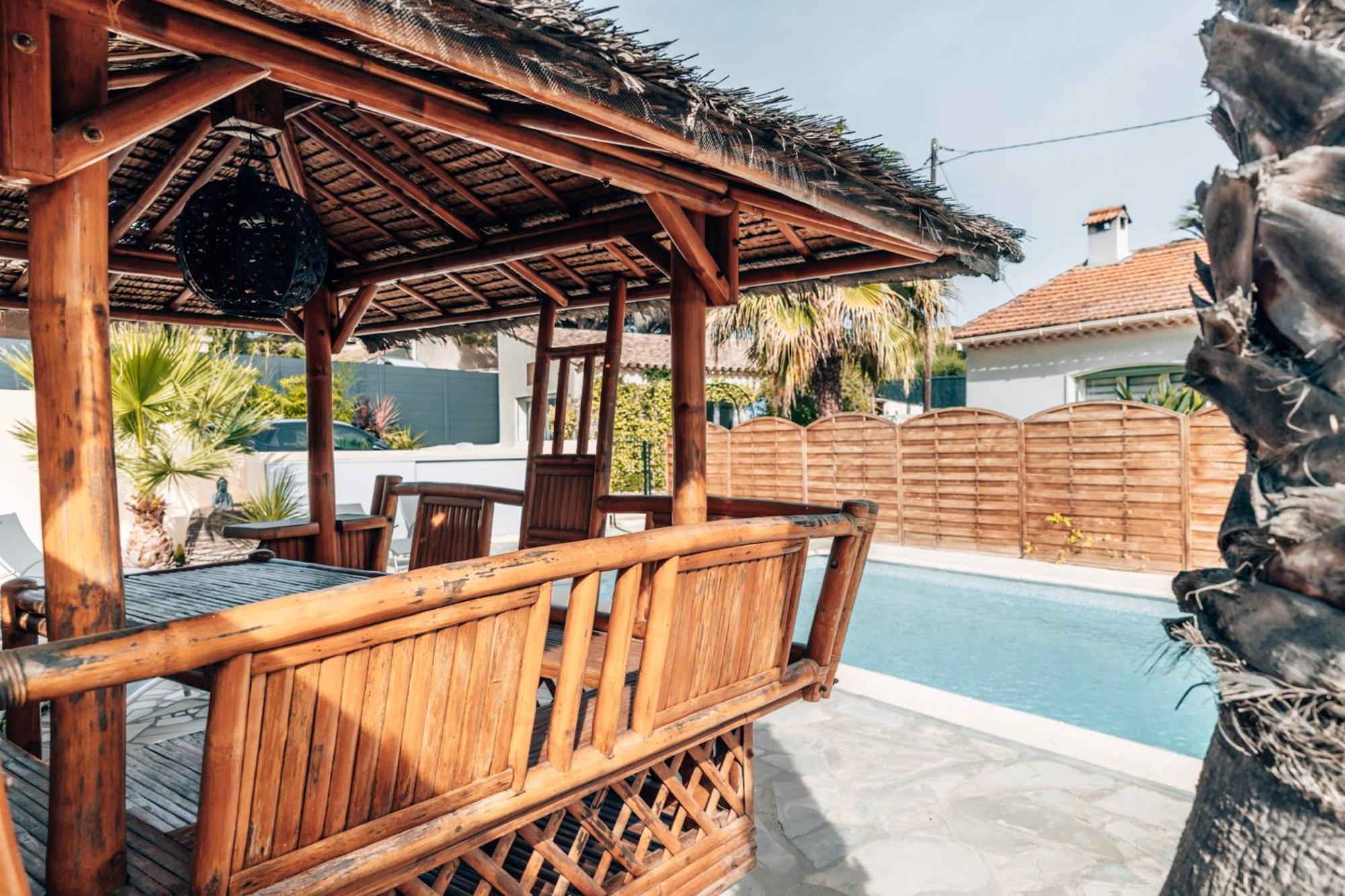 Reve D'Azur, Mazet En Bord De Mer, Parking, Piscine Partagee, Terrasse Bbq & Draps Inclus La Nartelle, 1 Salon, 1 Chambre, 1 Cuisine , 1 Sdb 圣马克西姆 外观 照片