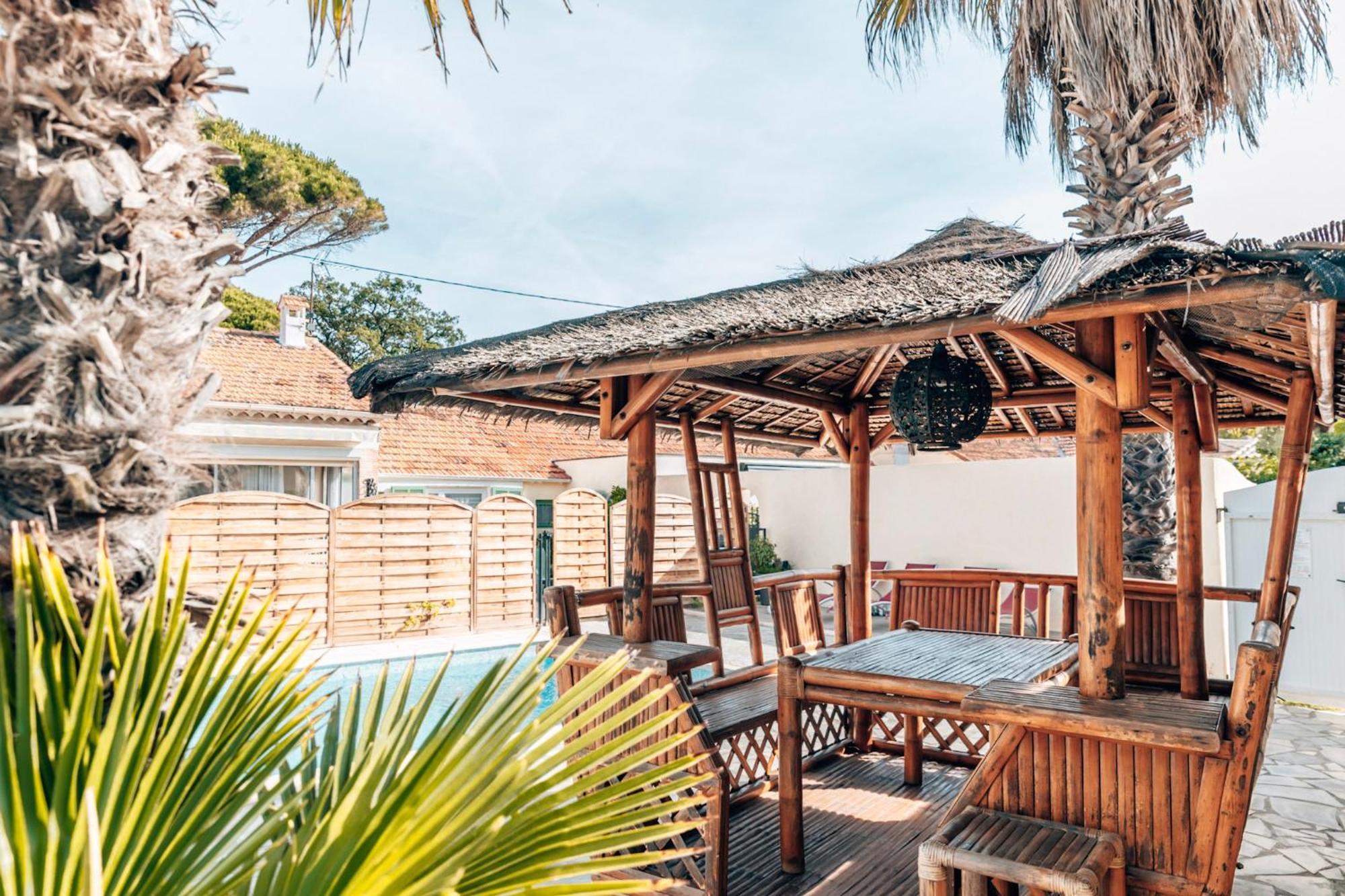 Reve D'Azur, Mazet En Bord De Mer, Parking, Piscine Partagee, Terrasse Bbq & Draps Inclus La Nartelle, 1 Salon, 1 Chambre, 1 Cuisine , 1 Sdb 圣马克西姆 外观 照片